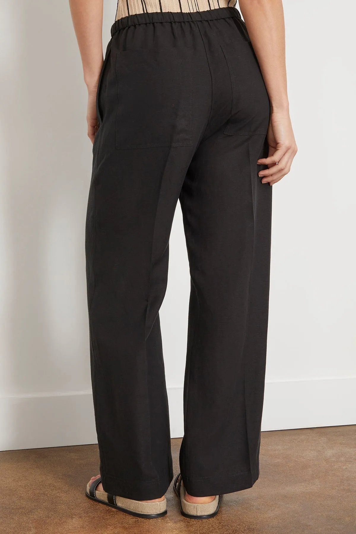 Fluid Drawstring Trousers in Black